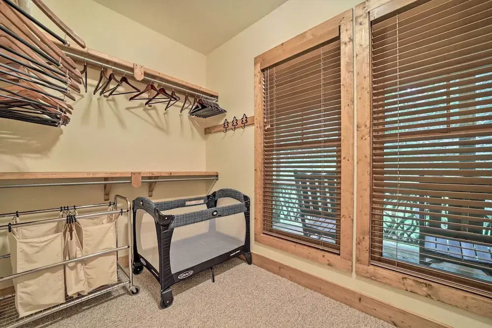 Secluded Sapphire Chalet w/ Game Room + Decks