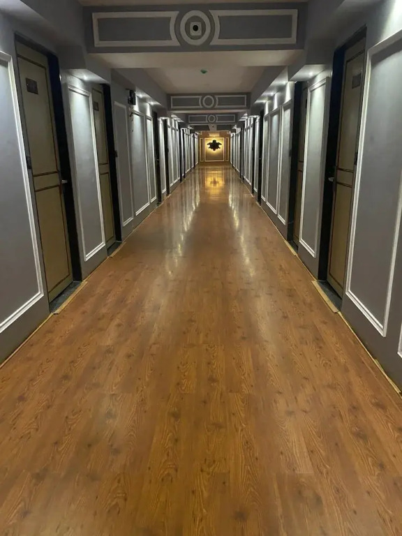 Hotel Crescent Rooms And Banquet