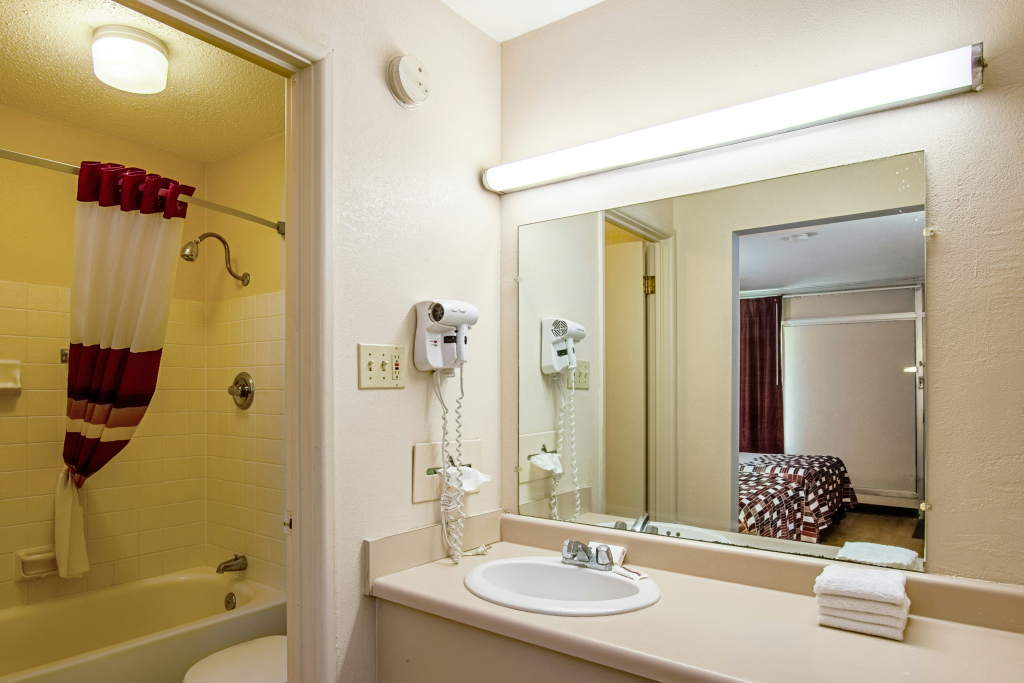 Red Roof Inn Battle Creek
