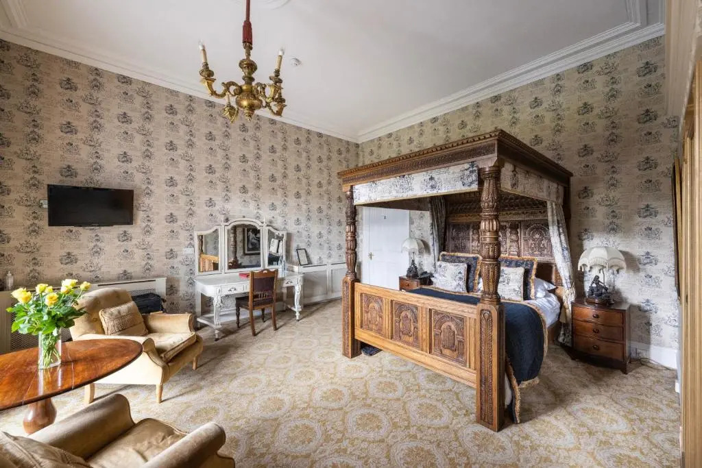 Belleek Castle, Ballina