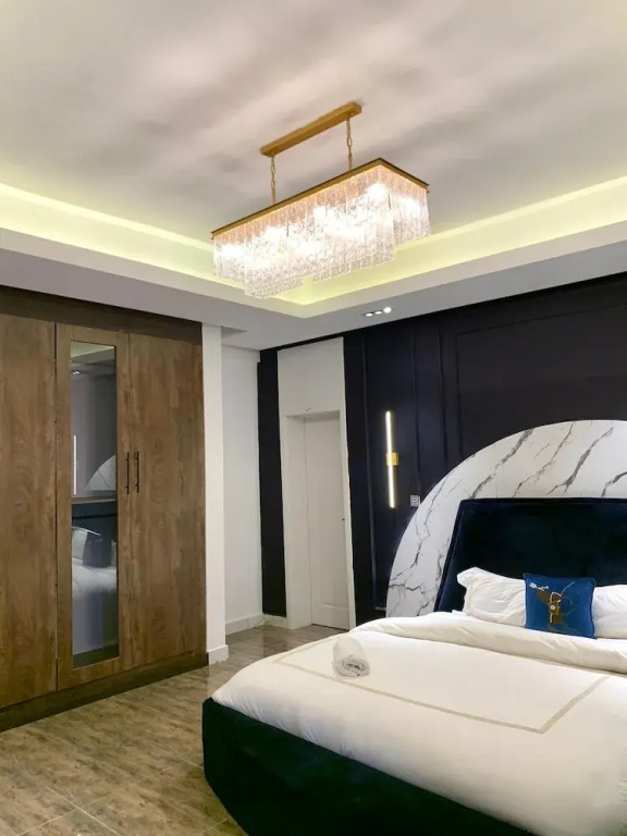 Sujimoto Residences