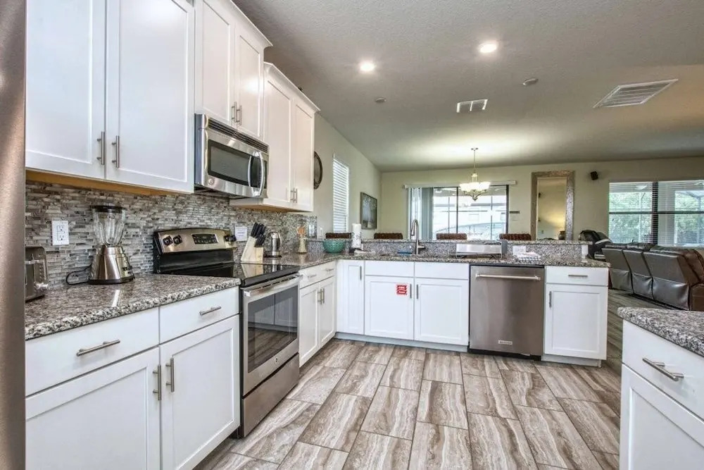 4912cg 5 Bedroom Home by RedAwning