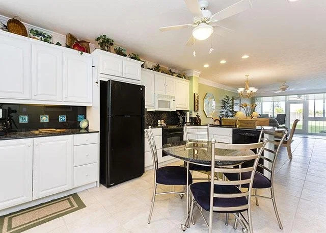 Bay Tree Club 106 2 Br Condo by RedAwning