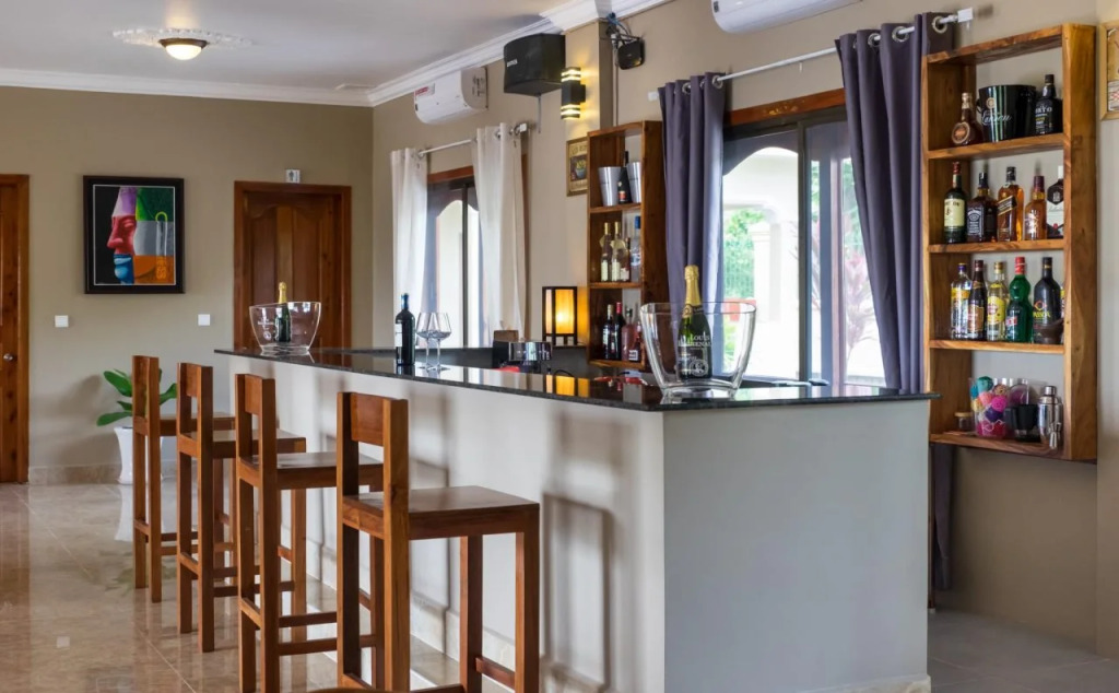 Riviera Hotel & Resort Kep