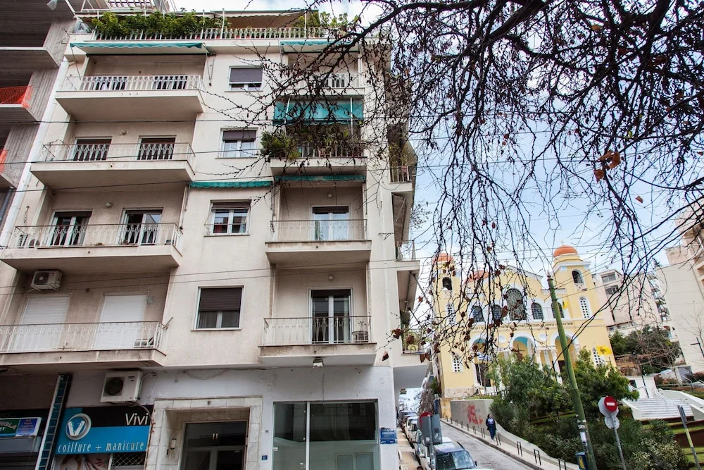 Vintage Apartment in Downtown Athens