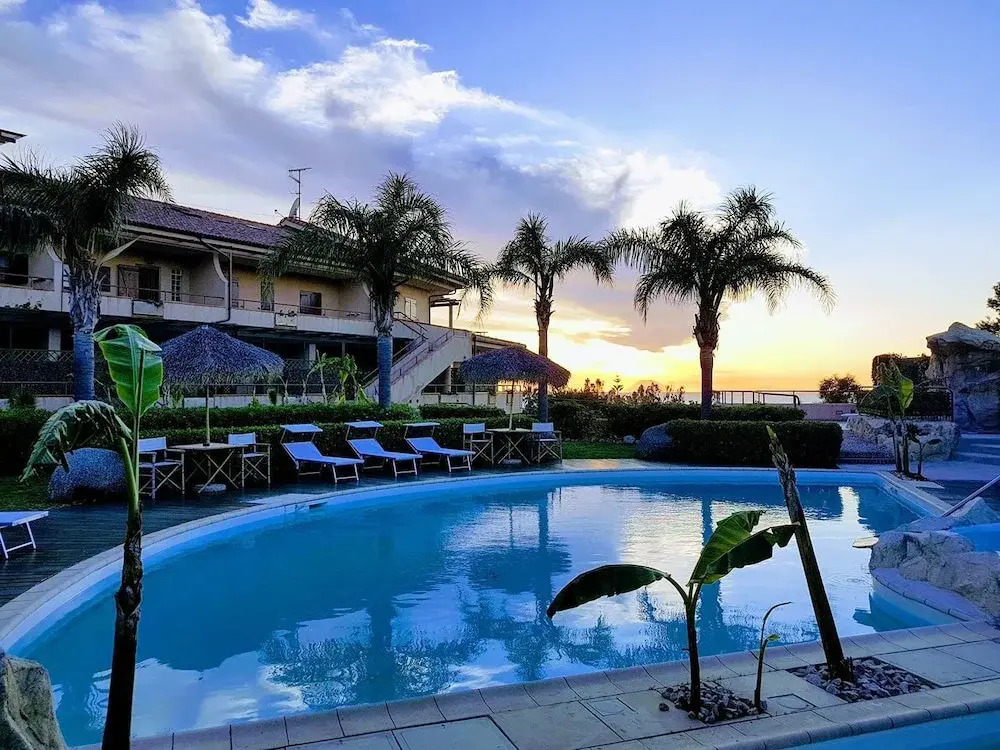 L Arcobaleno Resort