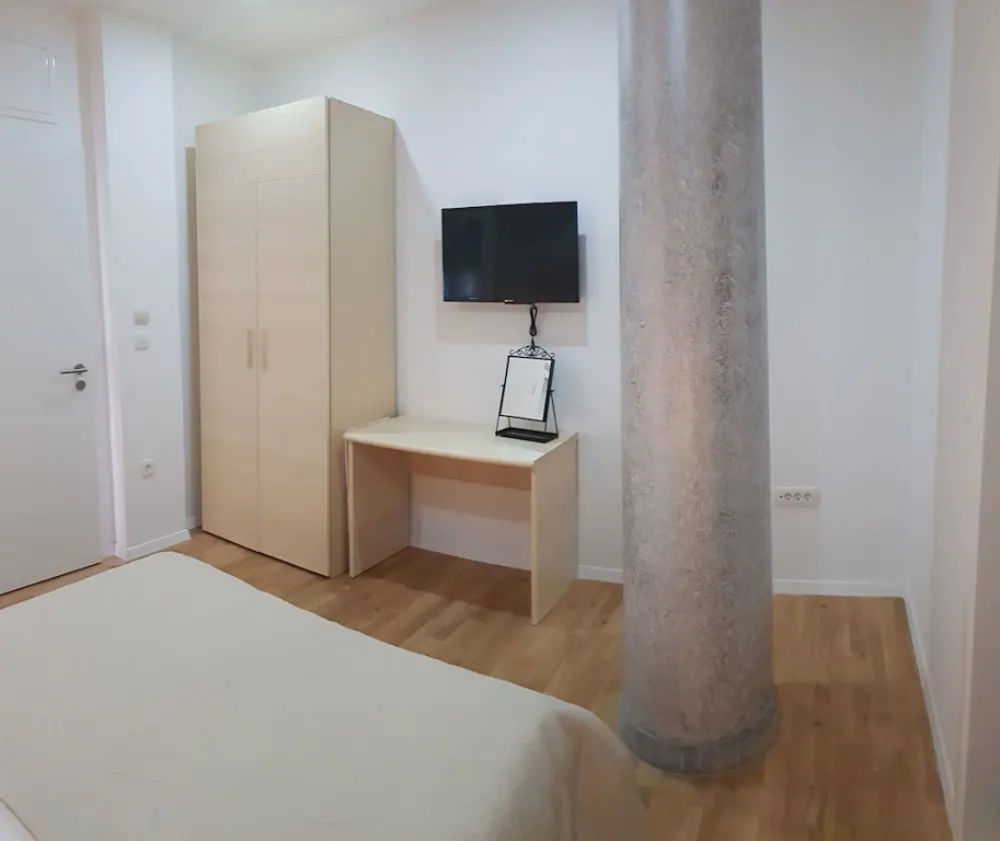 Split City Rooms