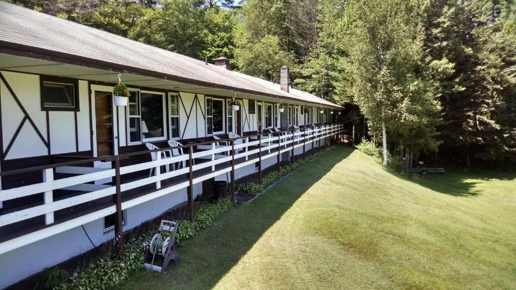 The Lodge at Loon Lake