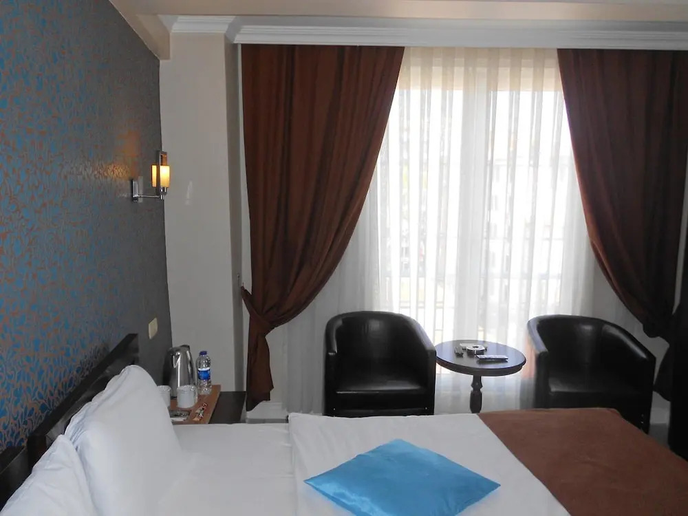 Selis Hotel