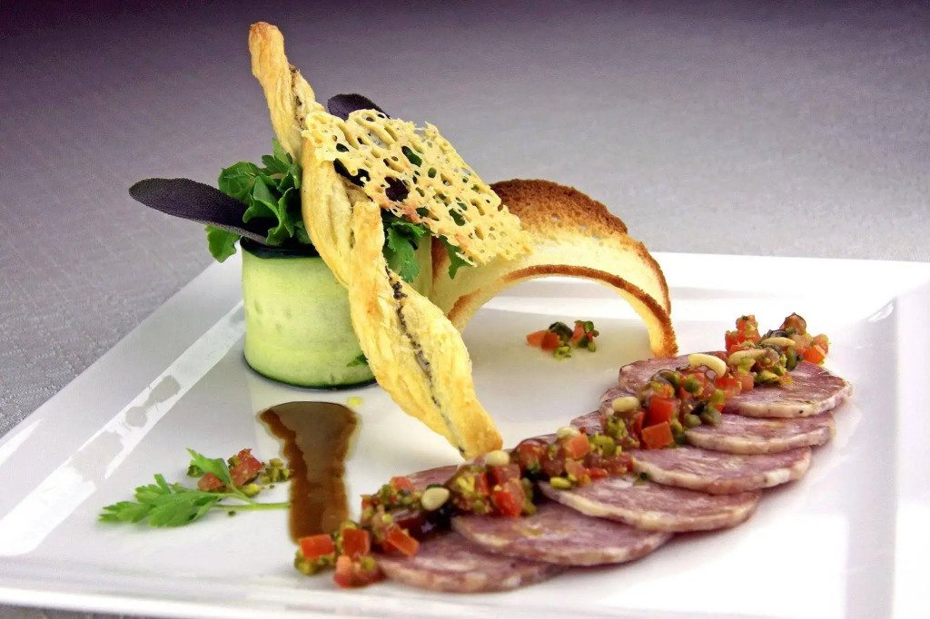 Logis Hôtel Restaurant Le Chêne Vert