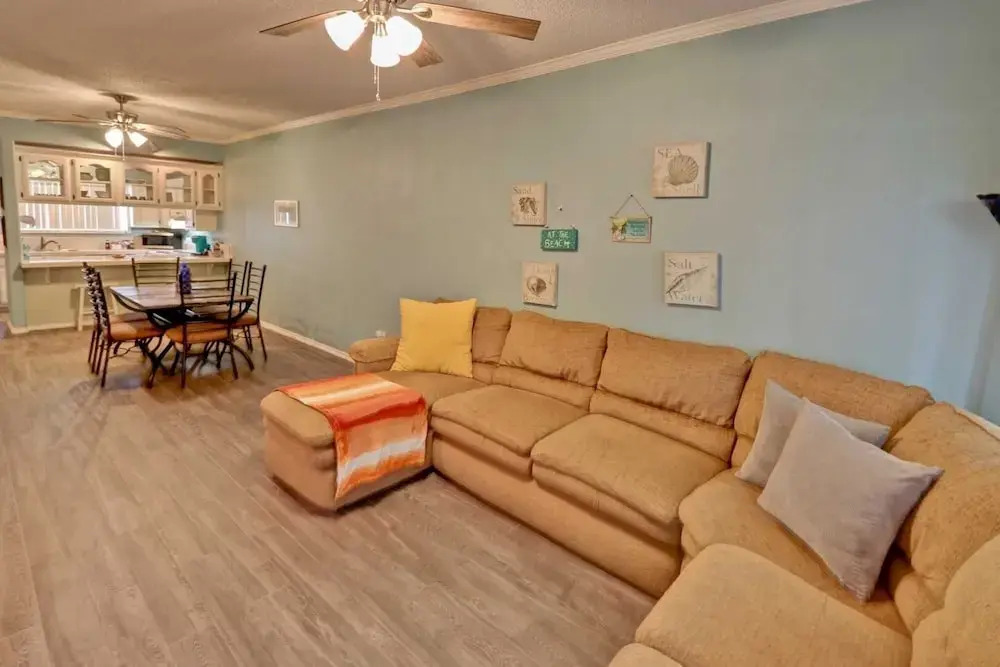 Dolphin 23 2 Bedroom Condo by RedAwning