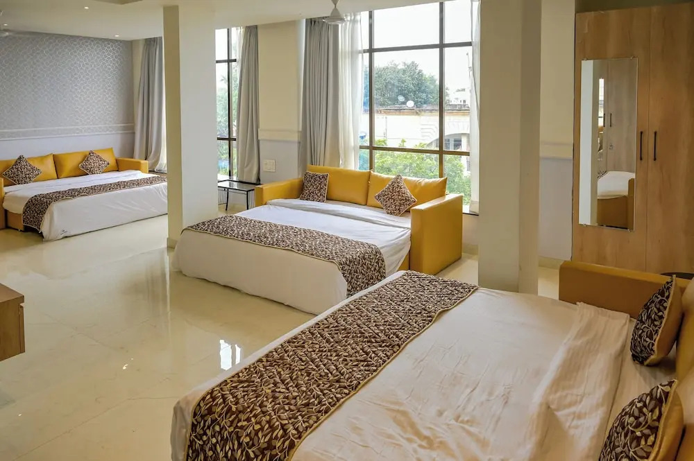 Hotel Poonam Residency