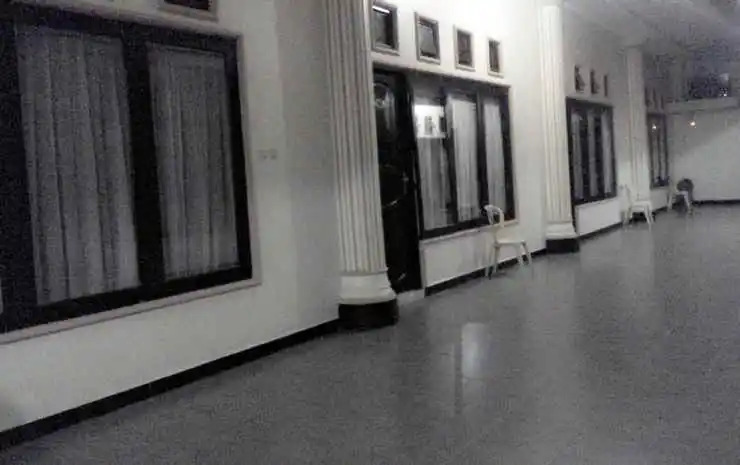 Dena Hotel