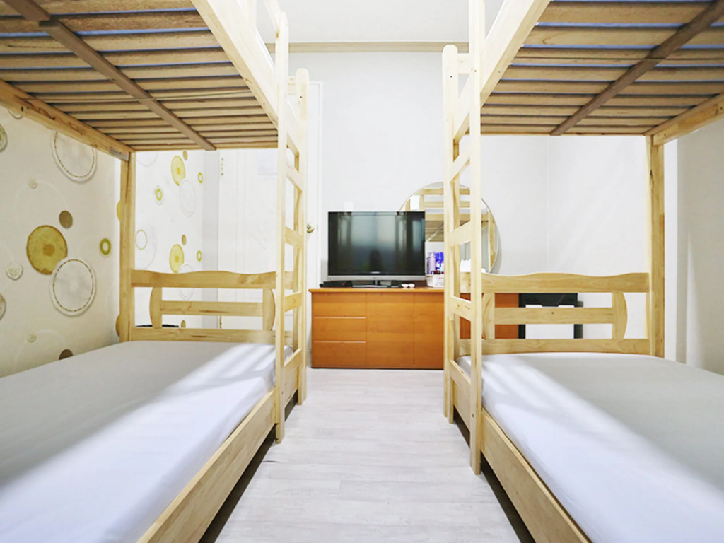 James Blue Hostel