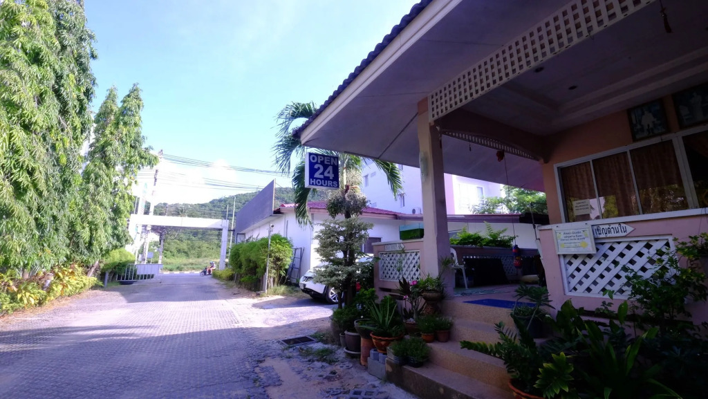 Save House Resort