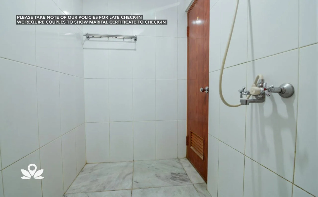 Guest House Aini I