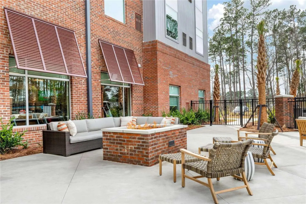 DoubleTree by Hilton Summerville Nexton