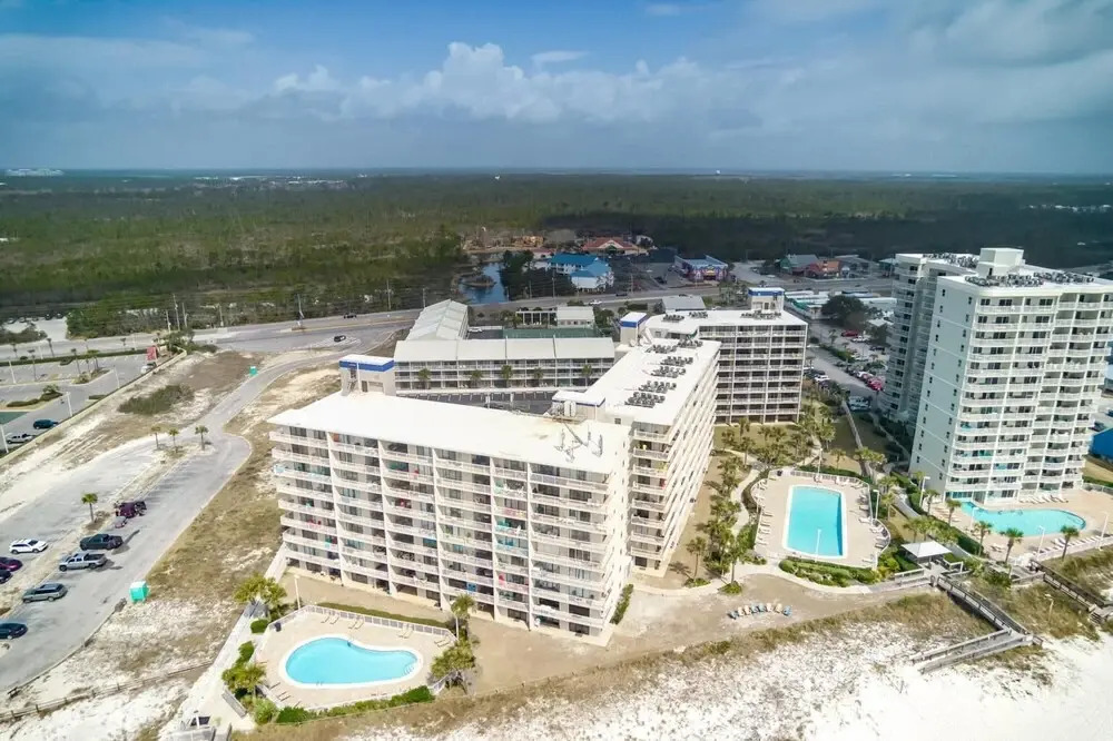 Spectacular views with numerous amenities and pools on sands of Orange Beach