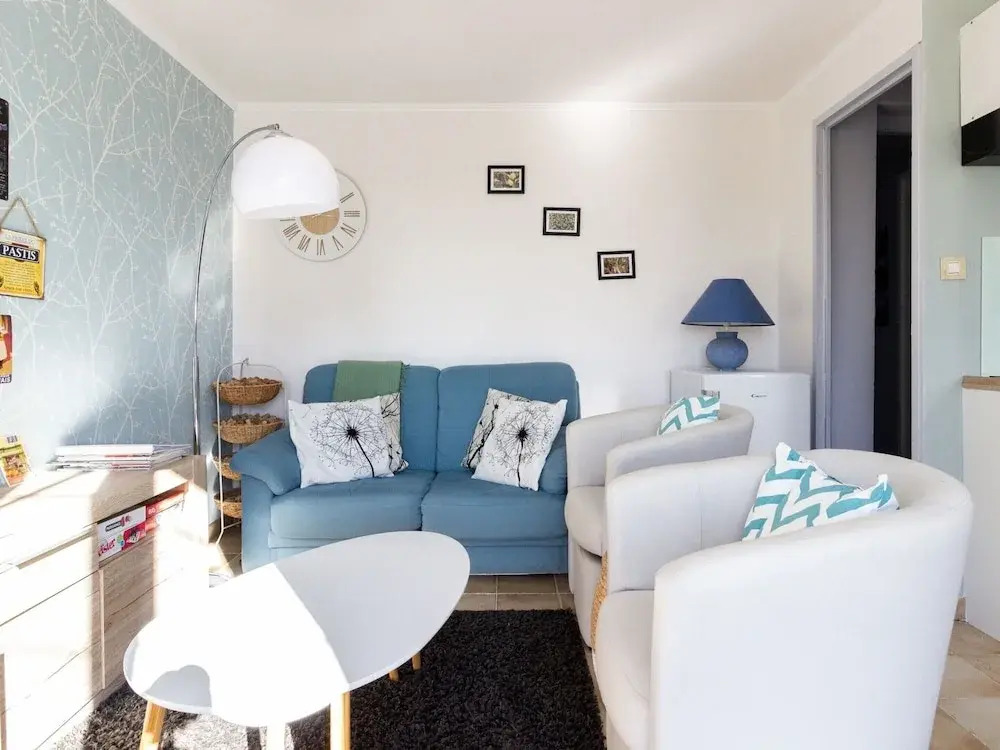 Holiday Home in Gargas Near Route des Ocres