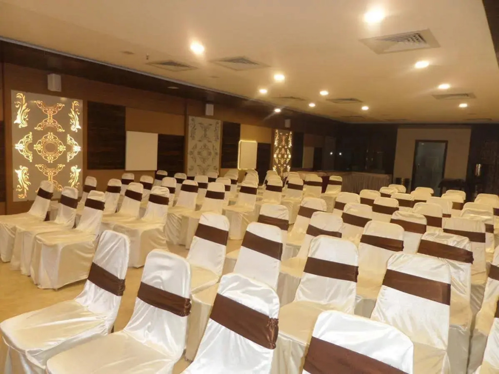 Hotel Raj Palace