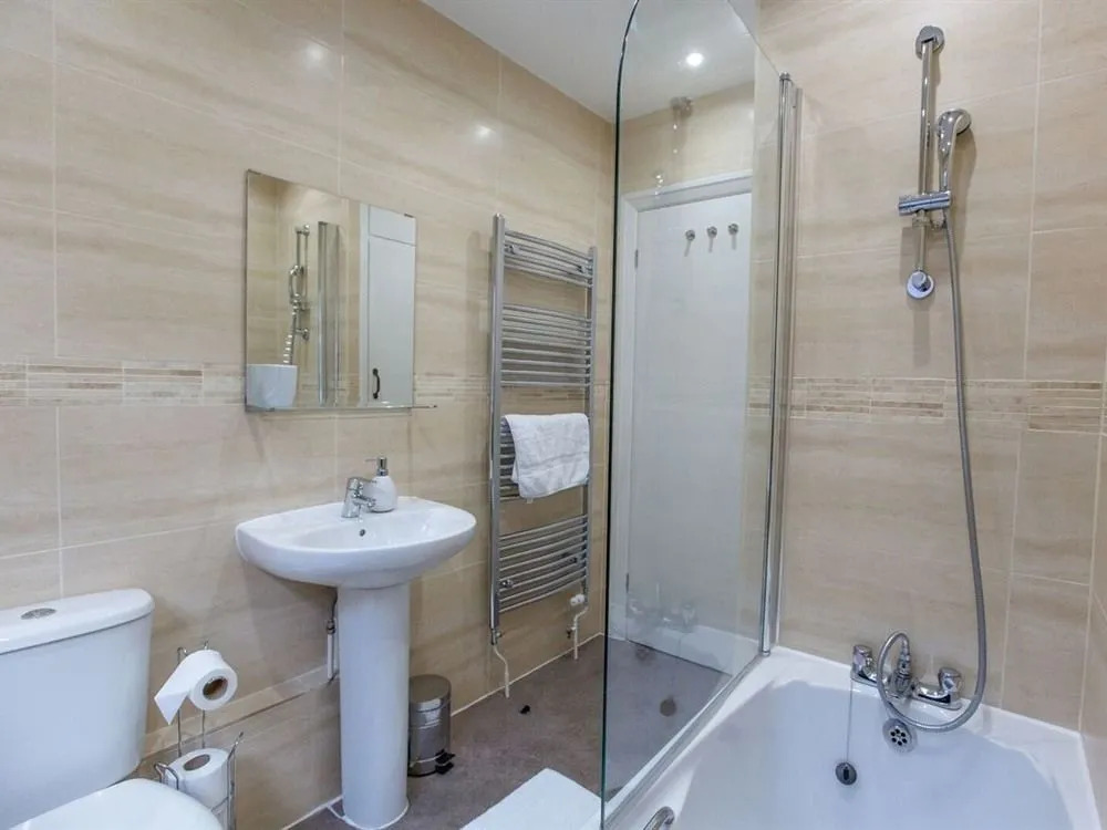 Riverside Executive Apartment
