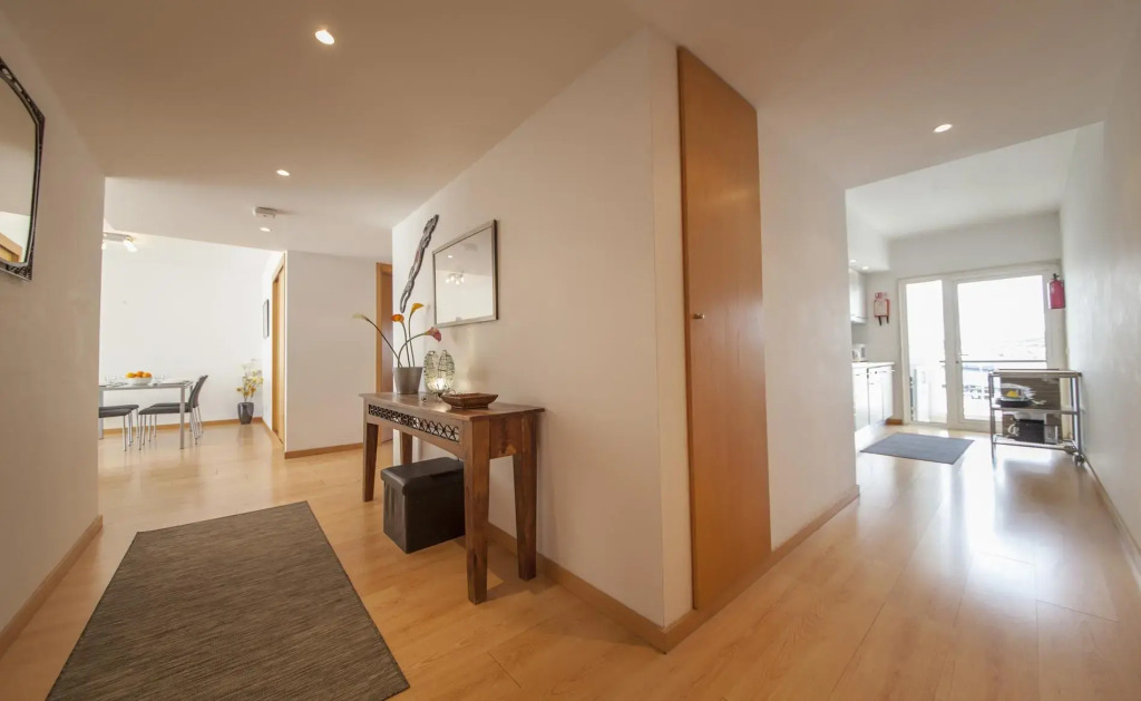 B40 - Marina View Apartment
