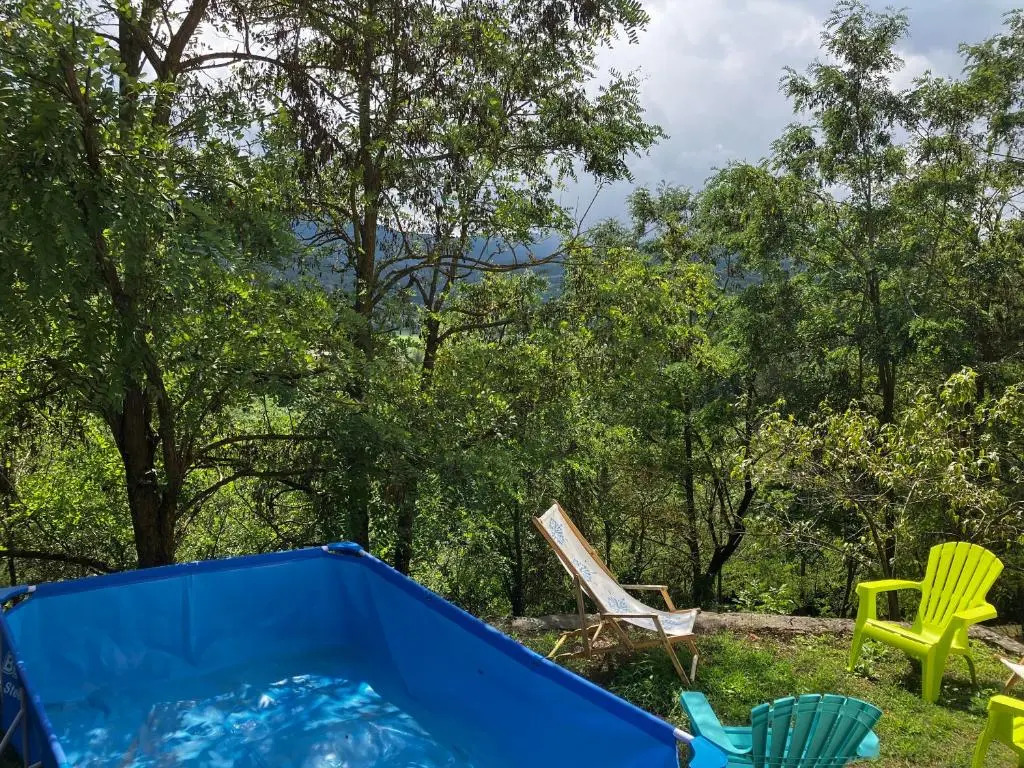 2 Bed Flat - Pets - Pool - Garden - Parking