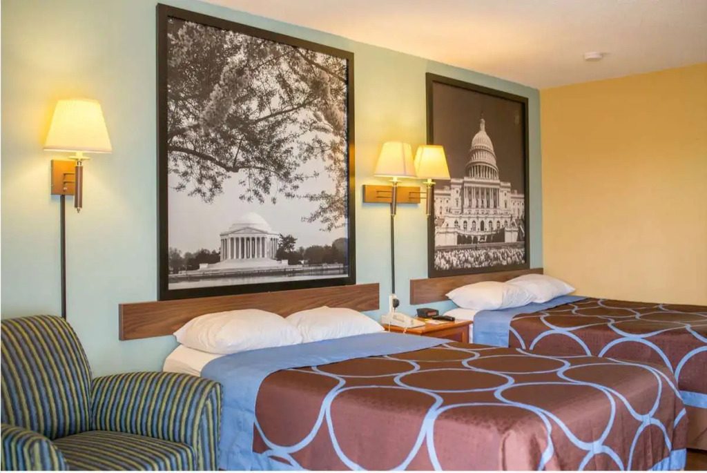 Super 8 Alexandria by Wyndham