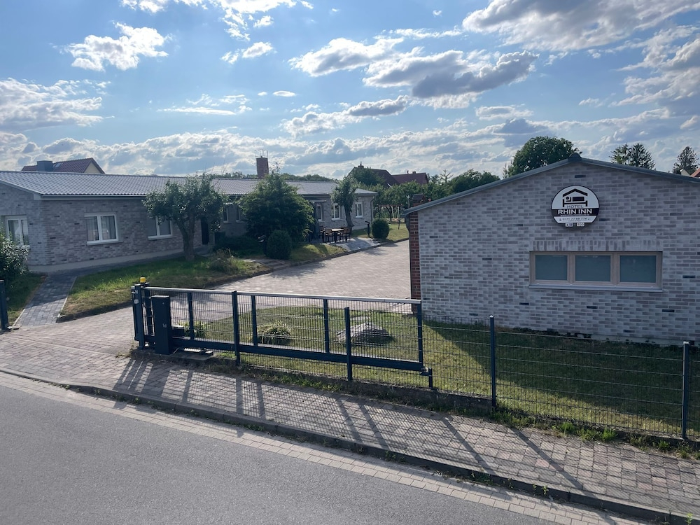 Hotel Rhin Inn