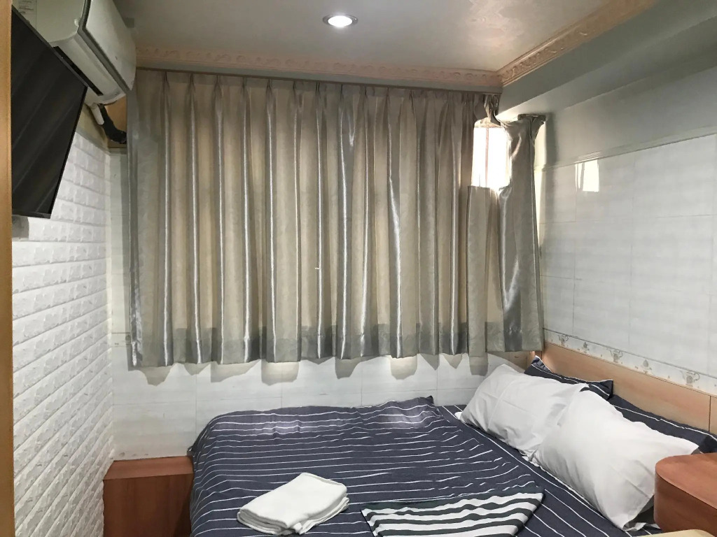 Yue Ka Guest House - 52-54 Argyle Street