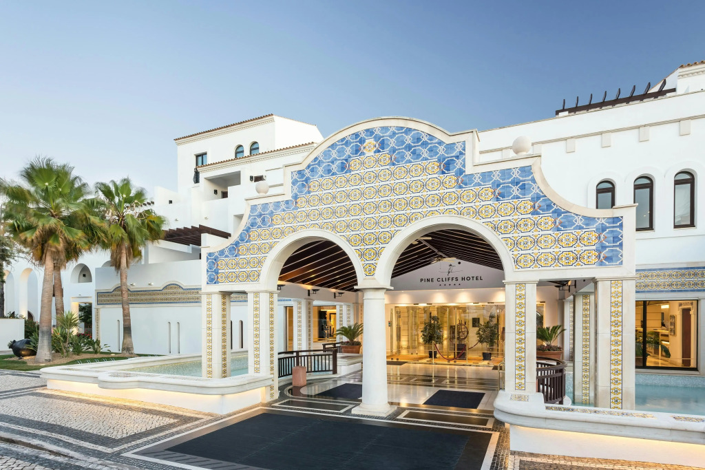 Pine Cliffs Hotel, a Luxury Collection Resort, Algarve