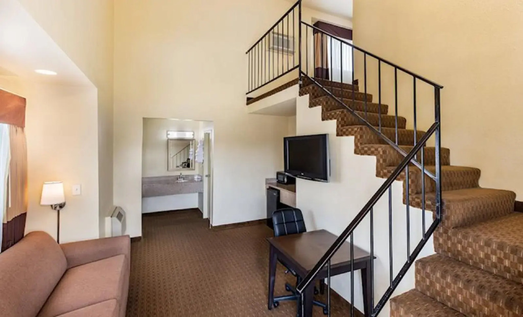 Key Inn and Suites