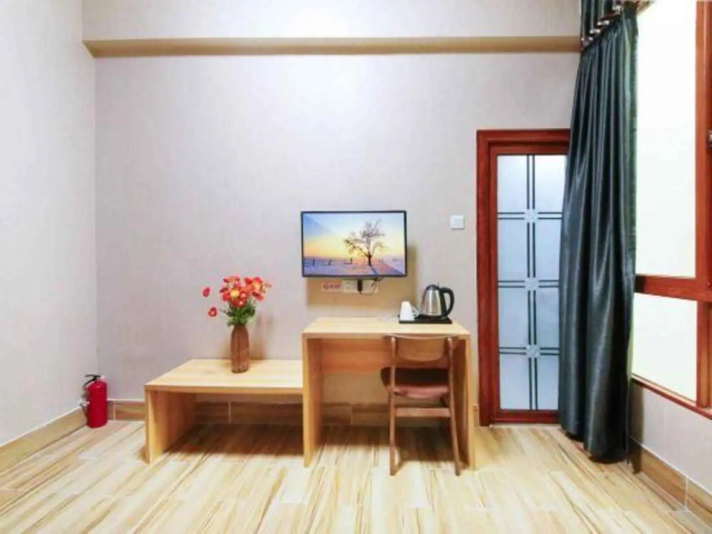 Yangjiang Yujing Hotel (Xinda City Times Square Branch)