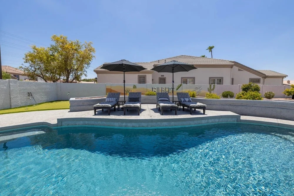 Gilbert Willow Tree 4 Bedroom Home by Redawning