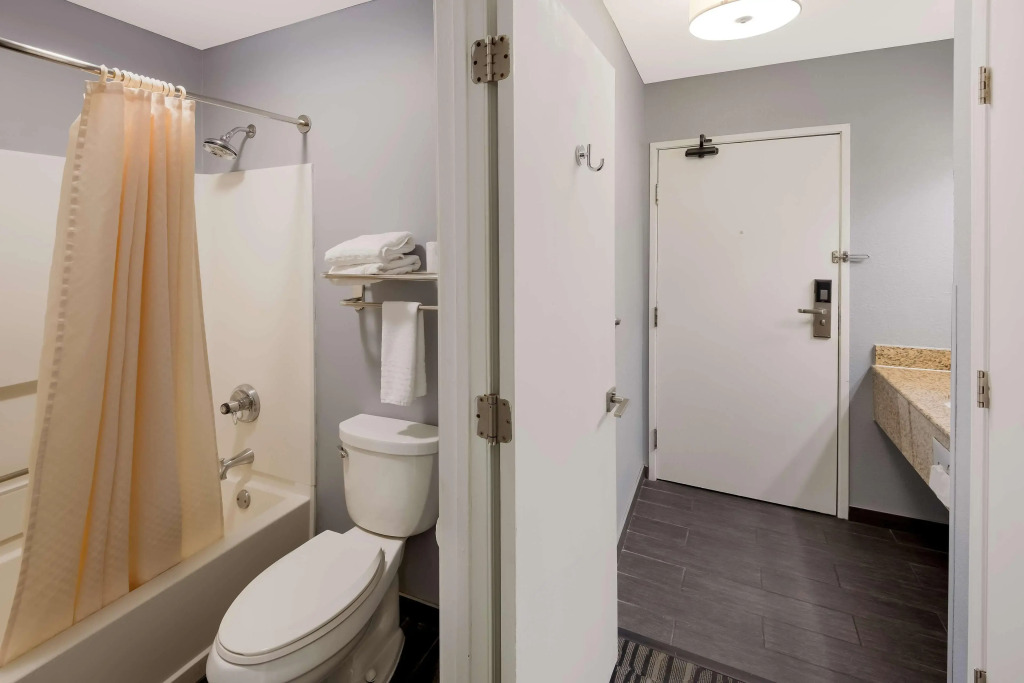 Best Western Riverside Inn