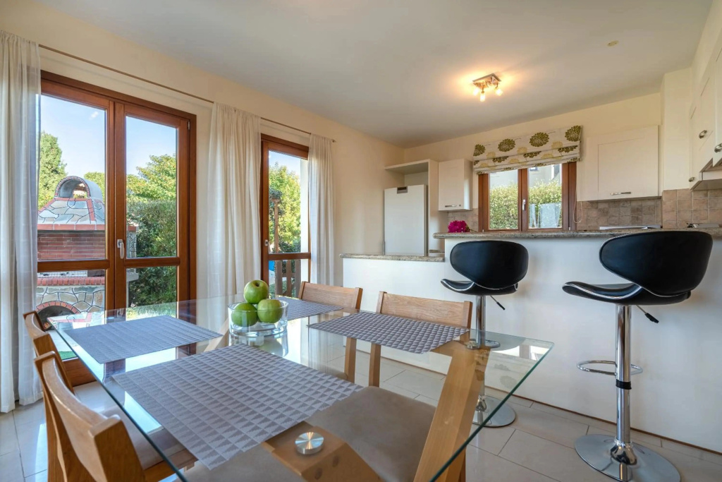 3 bedroom Villa Lania with golf course and sea views, Aphrodite Hills Resort