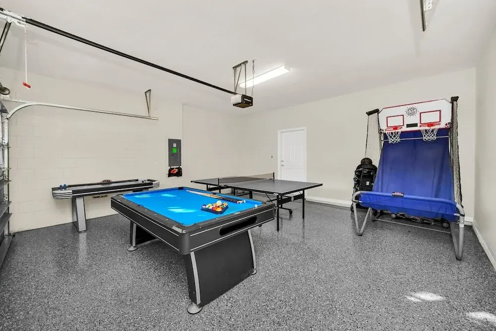 Modern Home Private Pool Sleeps 15 Ww102