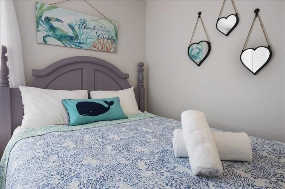 Lazy Daisy 2 Bedrooms 1 Bathroom Villa