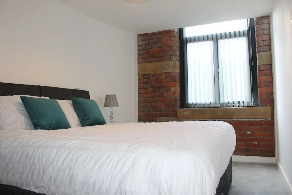 Luxury 1-bed Apartment Bradford Free Parking