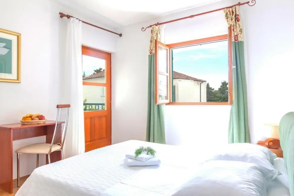 Villa Mare in Hvar With 4 Bedrooms and 3 Bathrooms
