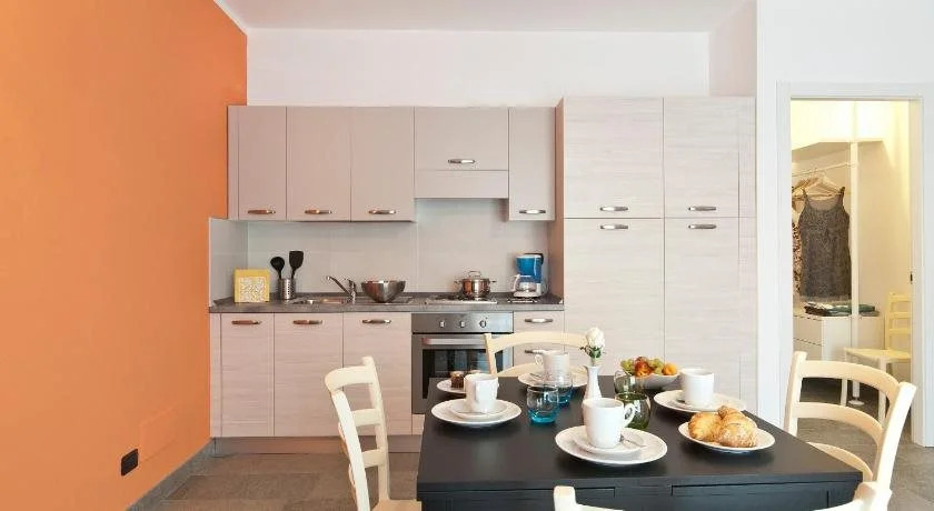 Helianthus Residence