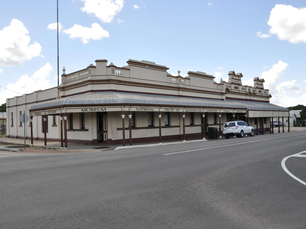 Gold City Motel