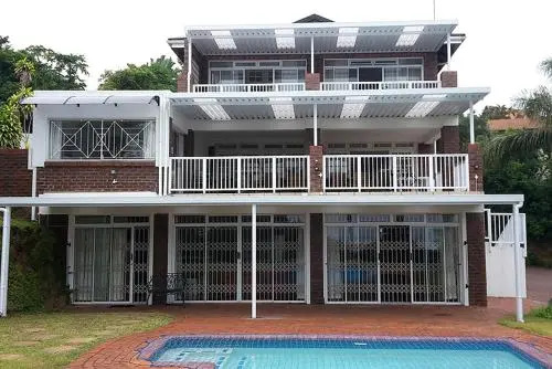 Ballito Clarke Bay Beach House - family holiday letting
