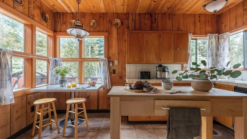Sunnyside by Avantstay Charming Lake Tahoe Chalet on Tahoes West Shore