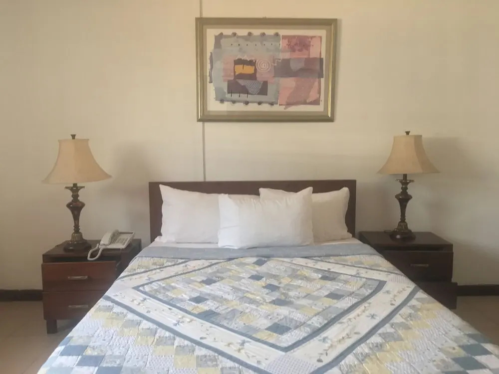 Embassy Suites Hotels & Restaurant