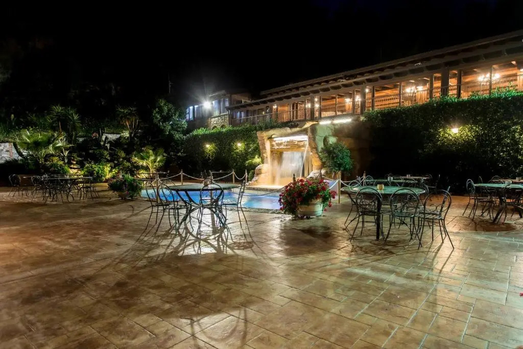 La Camera sotto La Grotta di VILLA ALBA