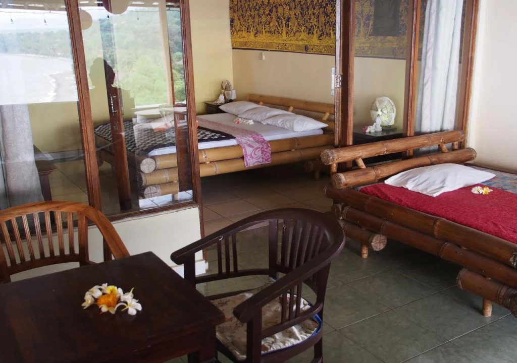Waenis Sunset View Hotel and Restaurant, Amed, Bali