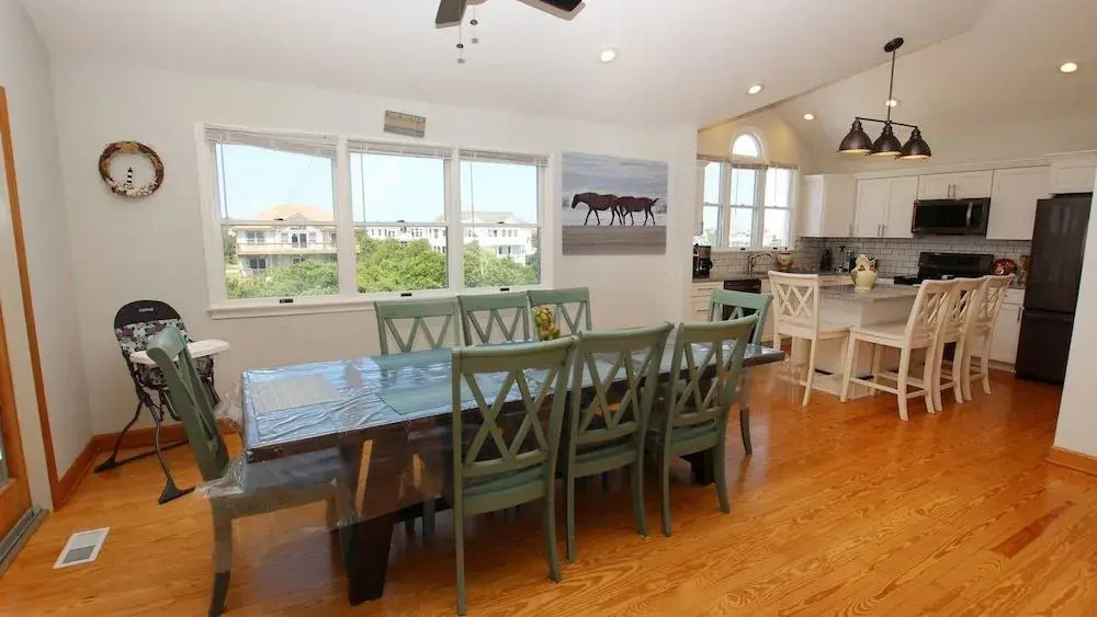 Whalecome Home - 5 Br Home