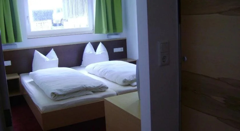 Almandin Apartments
