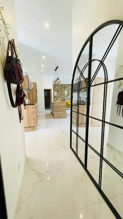 SAKINA Appartement en bord de sorgue